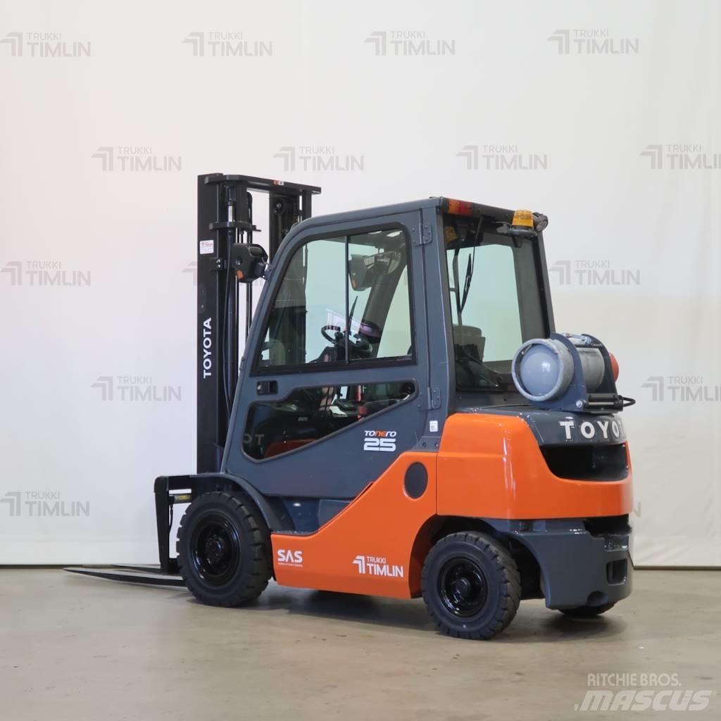 Toyota 02-8FGF25 Propan trucker