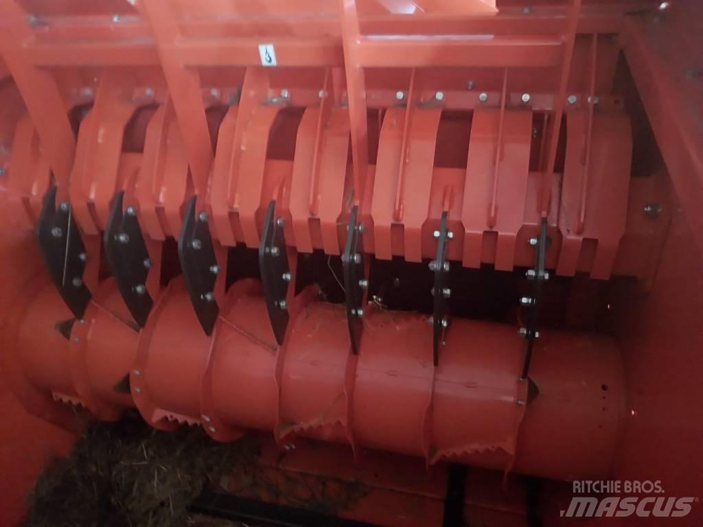 Kubota BC 1300 PRO Rundballerivere, -kuttere og -utpakkere