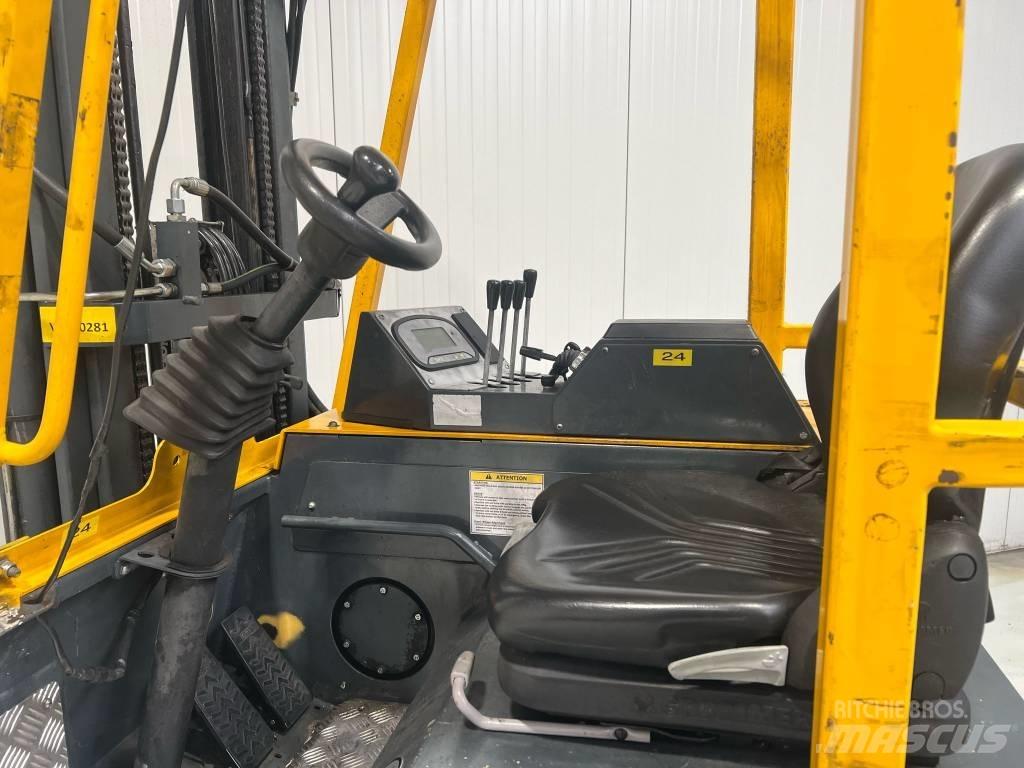 Combilift CBE2500 4-veis truck