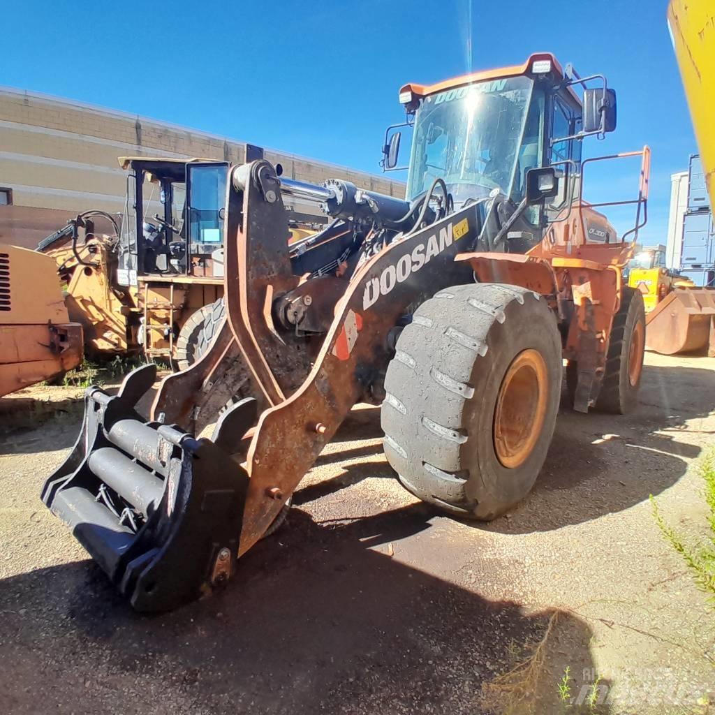 Doosan DL 300-5 Hjullastere