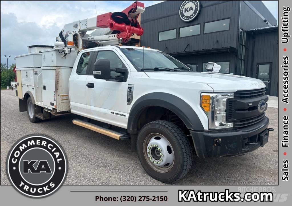 Ford F 550 XL SD Bilmontert lift