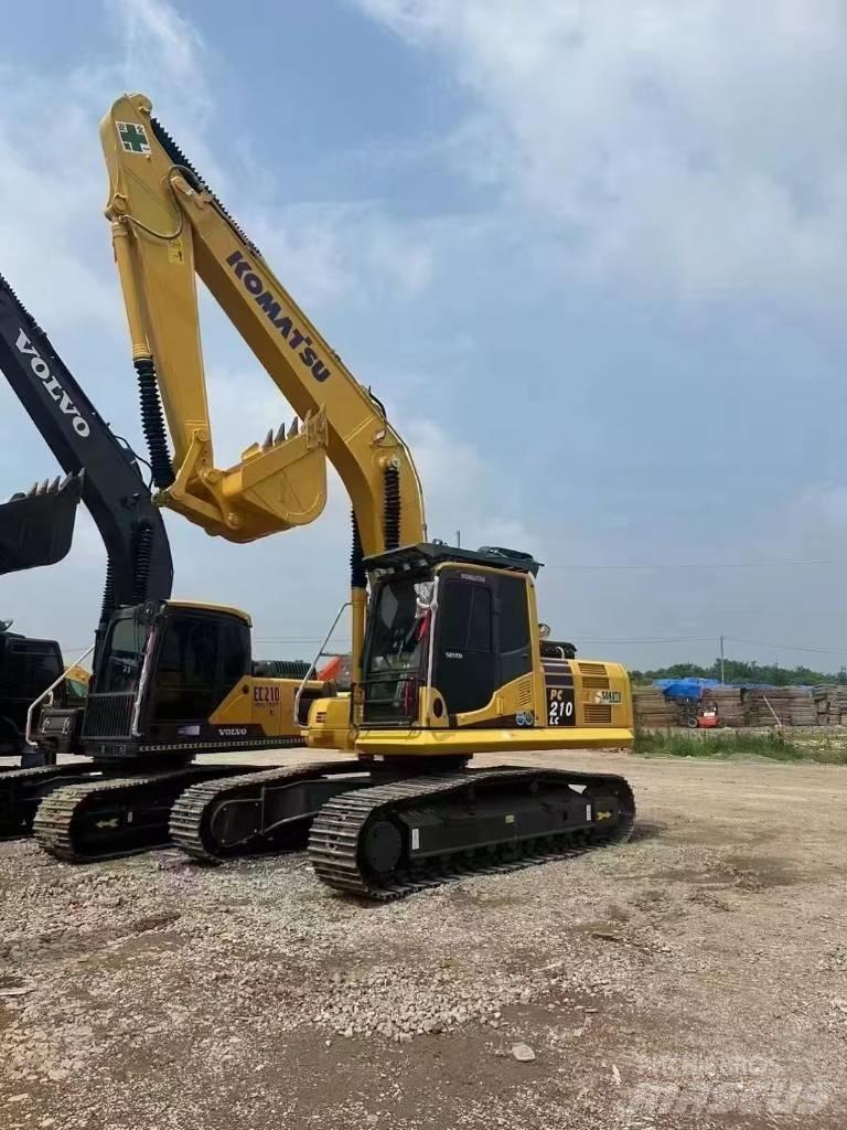 Komatsu 210-8 Beltegraver