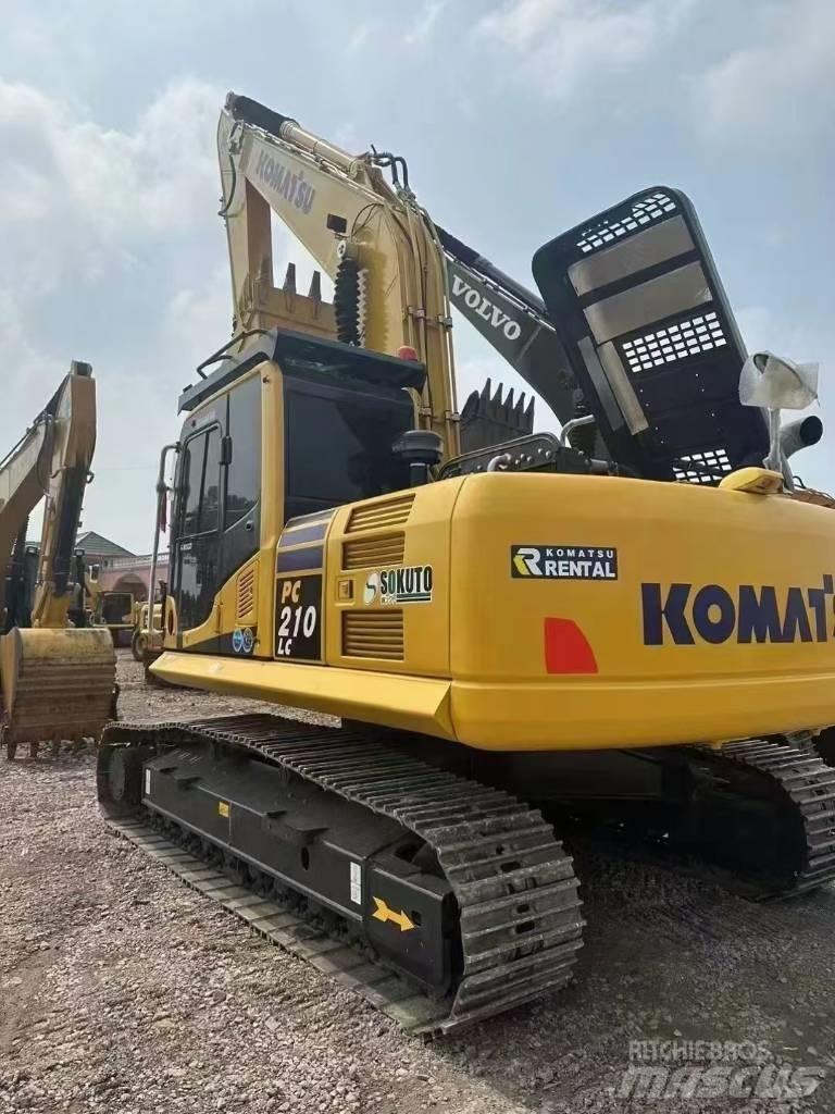 Komatsu 210-8 Beltegraver