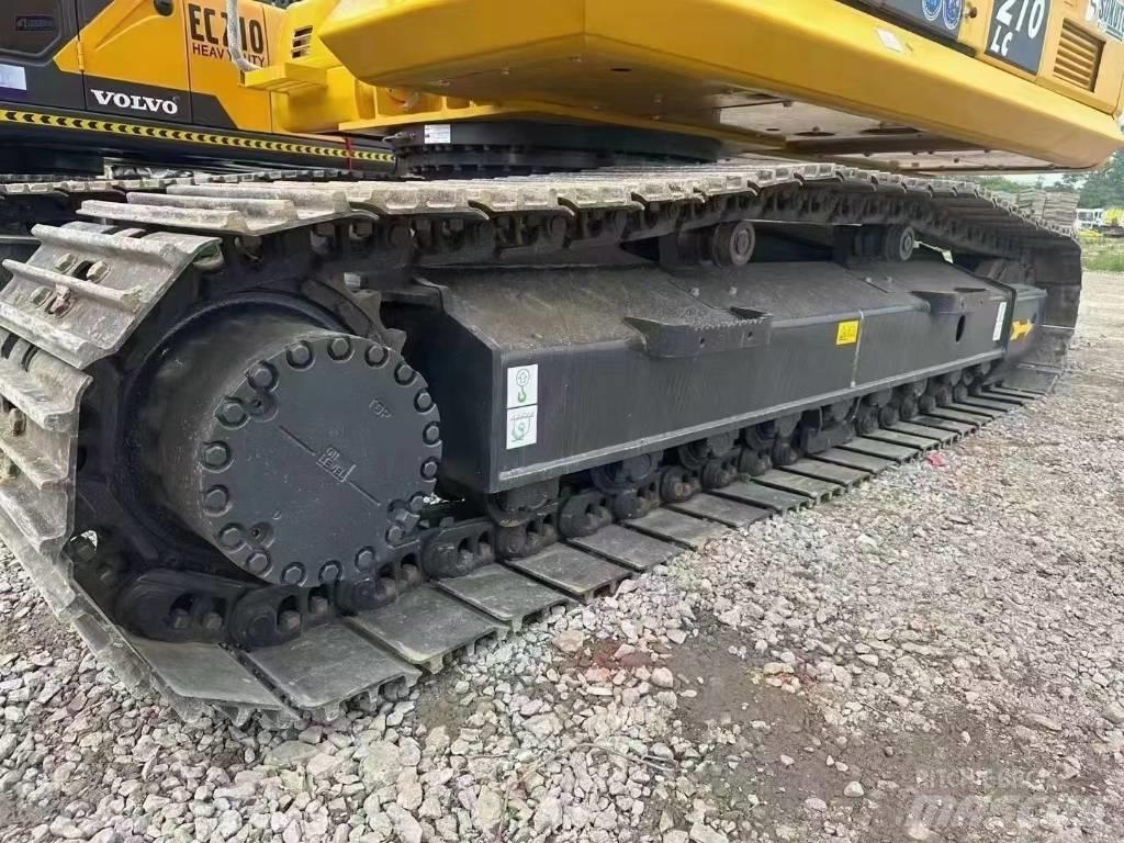 Komatsu 210-8 Beltegraver