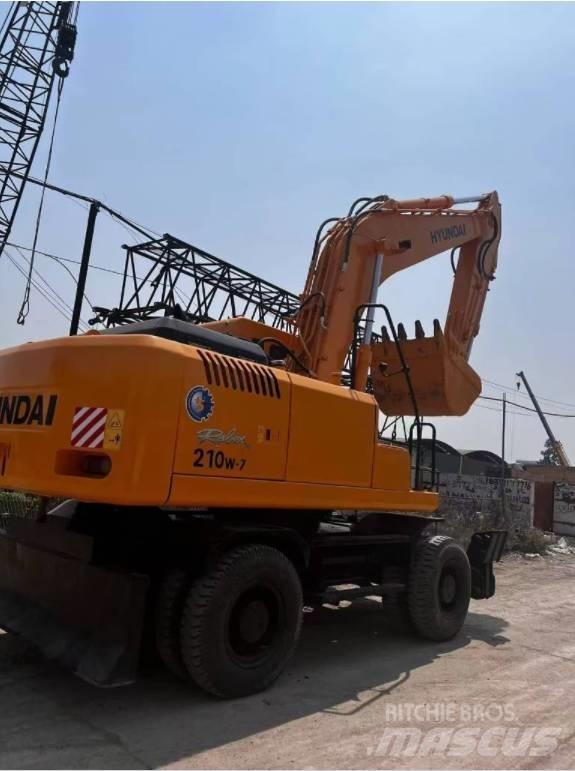 Hyundai 210W-7 Hjulgravere