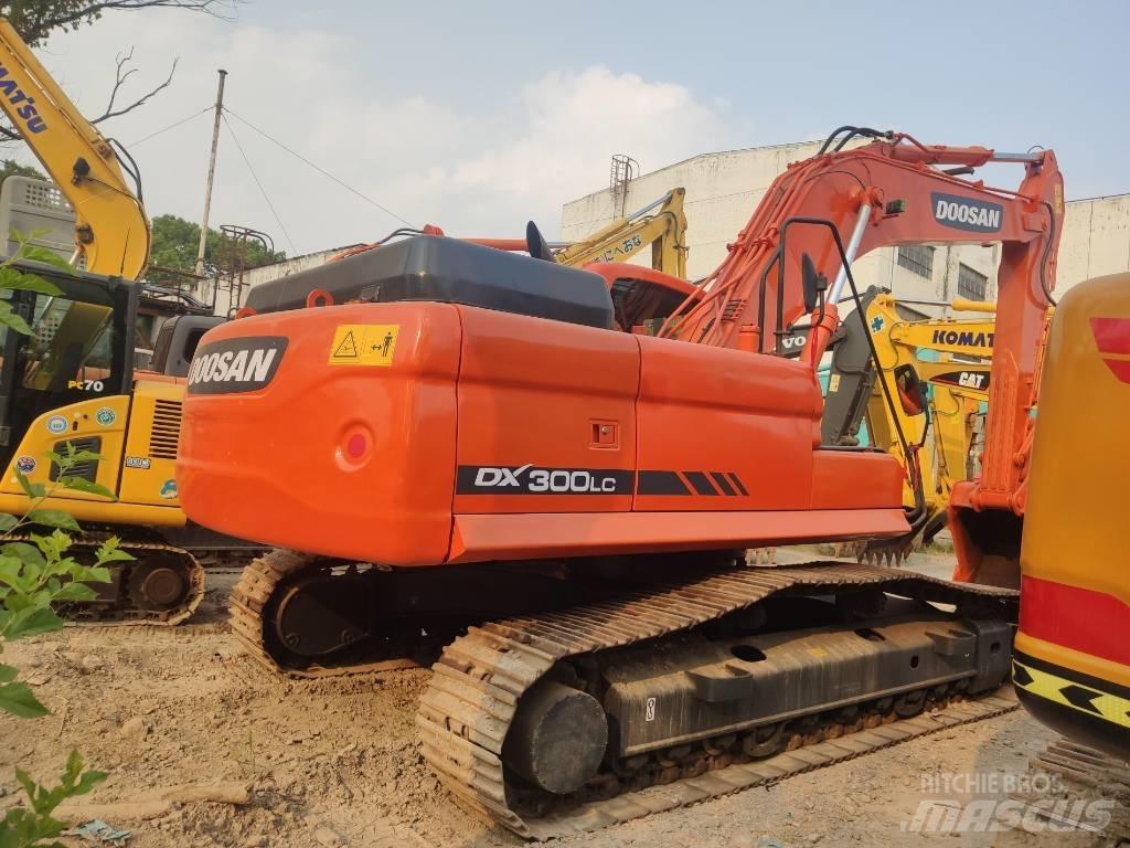 Doosan DX 300 Beltegraver