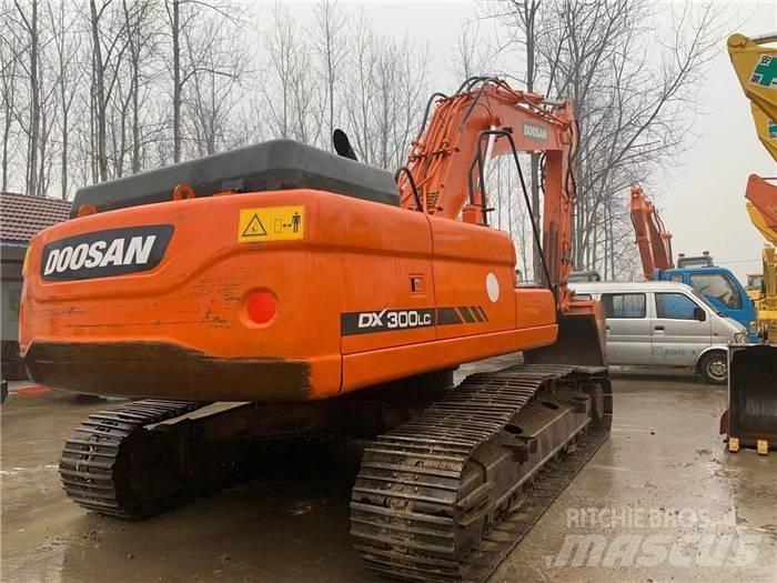 Doosan DX 300 Beltegraver