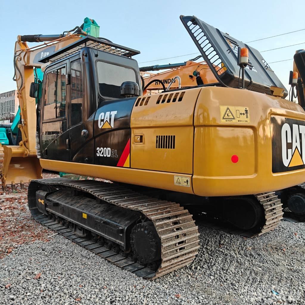 CAT 320D2L Beltegraver
