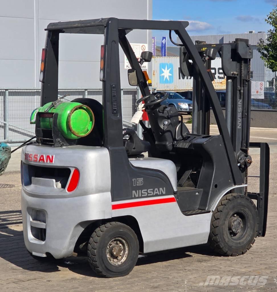 Nissan L01A15 Propan trucker