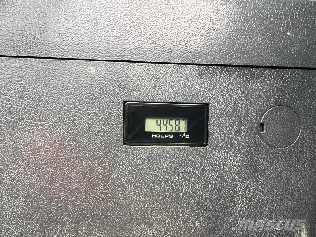 Hyundai HX 210 AL Beltegraver