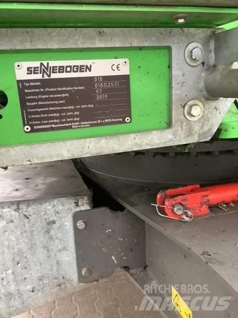 Sennebogen 818 E Gravemaskiner for avfallshåndtering