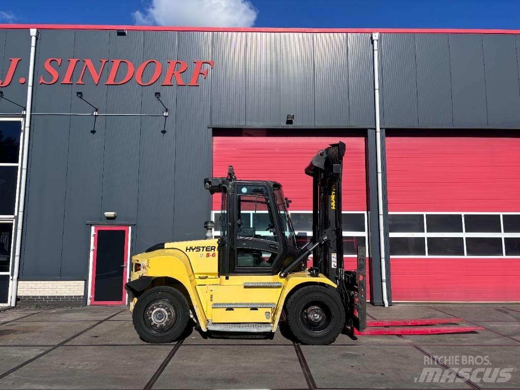 Hyster H8XM-6 Diesel Trucker