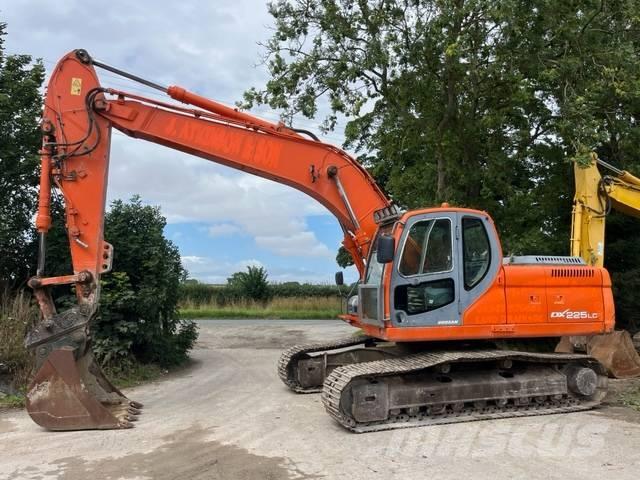 Doosan DX 225 LC Beltegraver