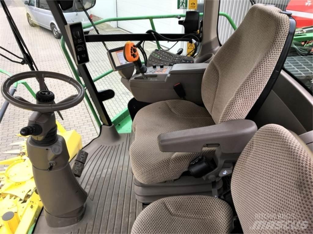 John Deere 8300i Selvdrevne fôrhøstere