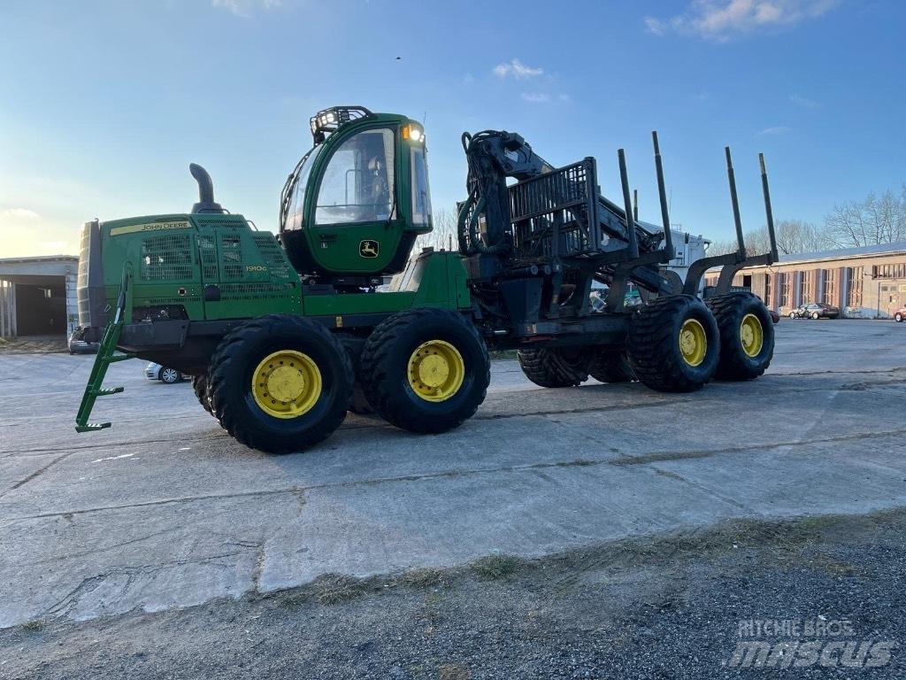 John Deere 1910G Lassbærere