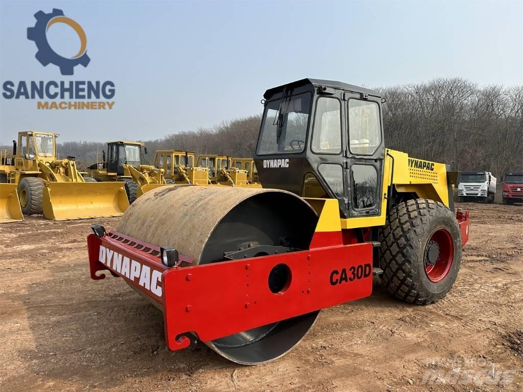Dynapac CA 30 D Valsetog