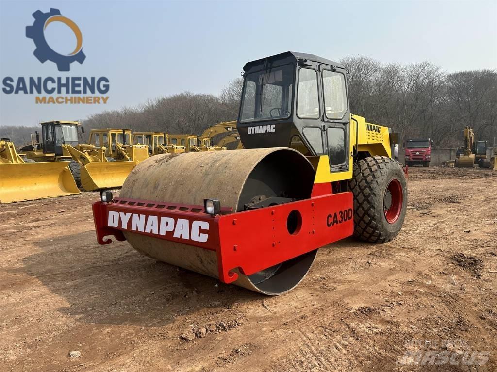 Dynapac CA 30 D Valsetog