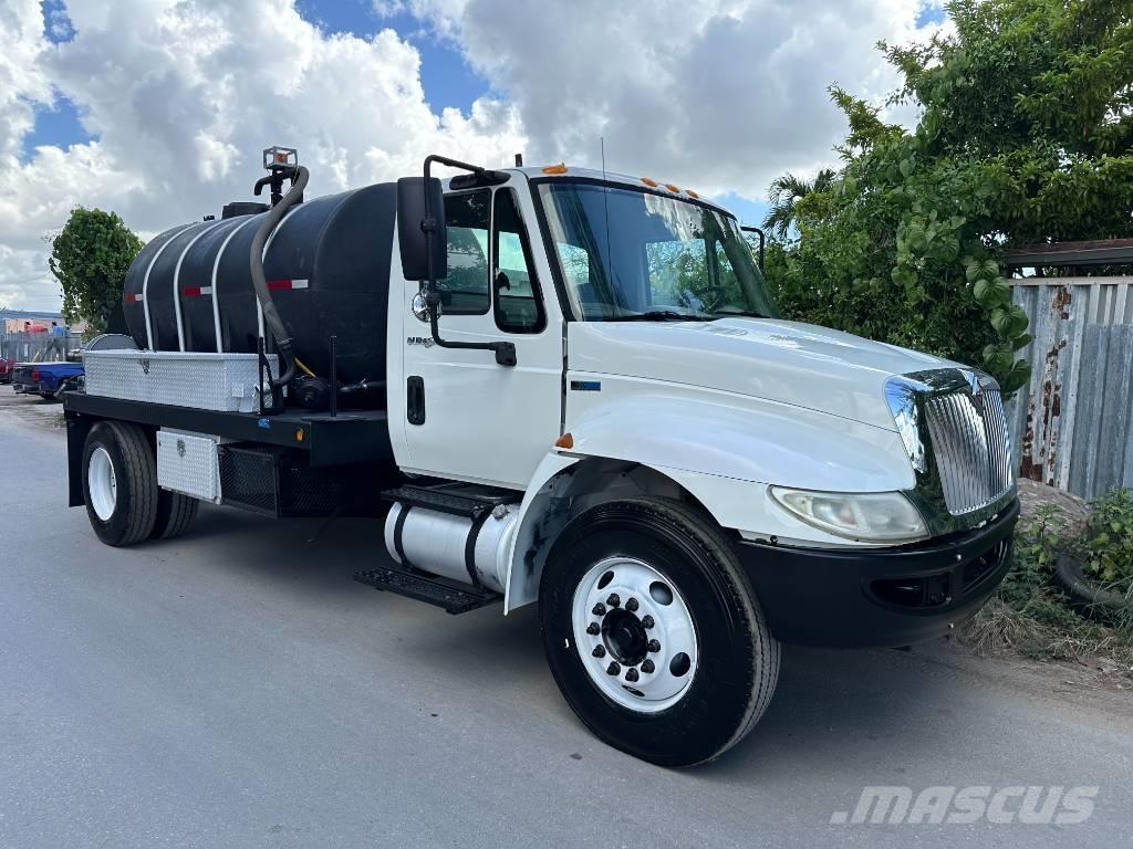 International 4300 Slamsugere