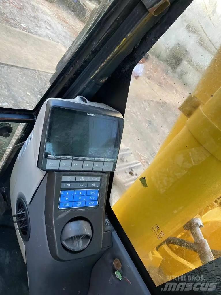 Komatsu PC450-8 Beltegraver
