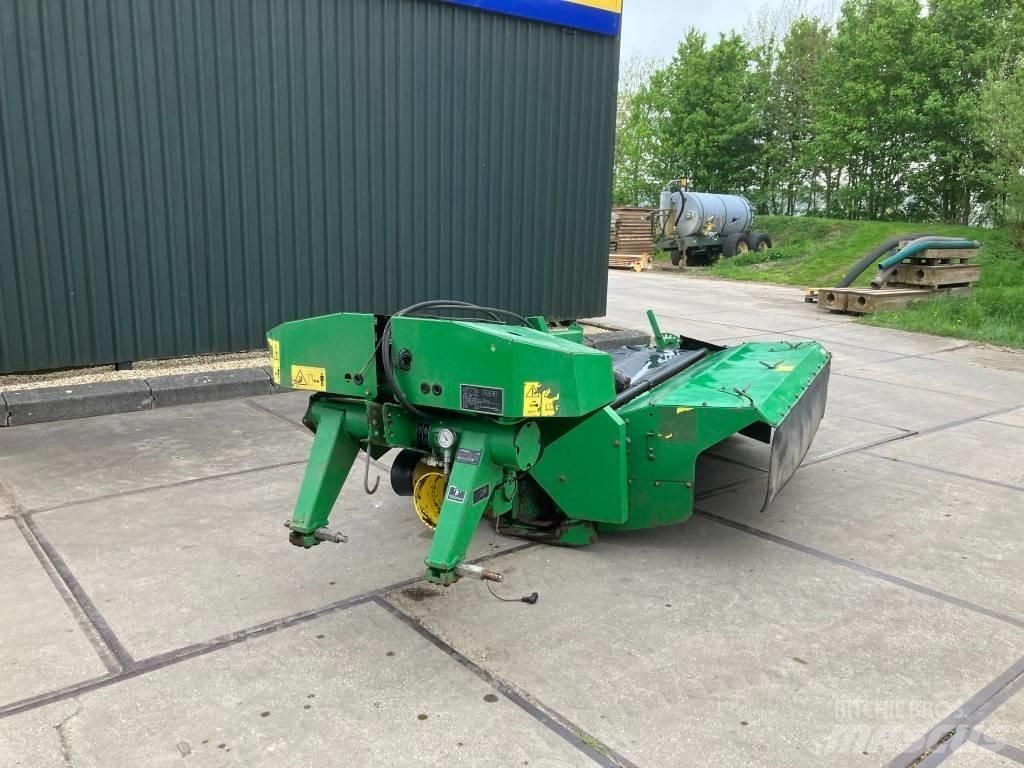 John Deere 328 Slåmaskiner
