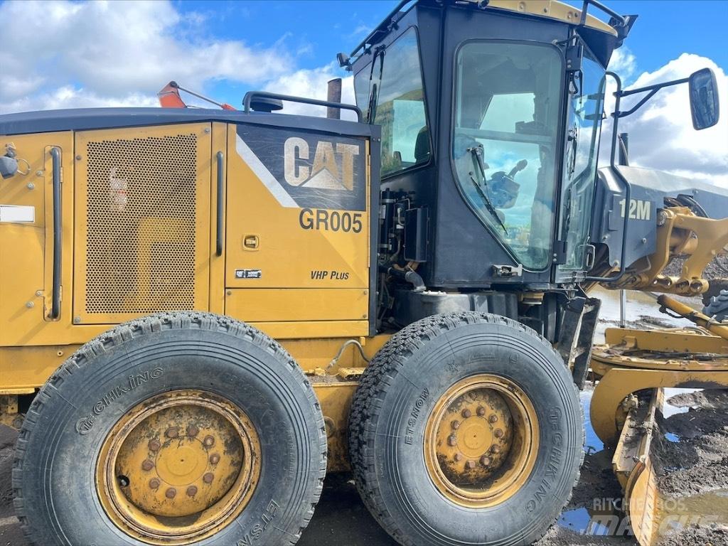 CAT 12 M Veihøvler