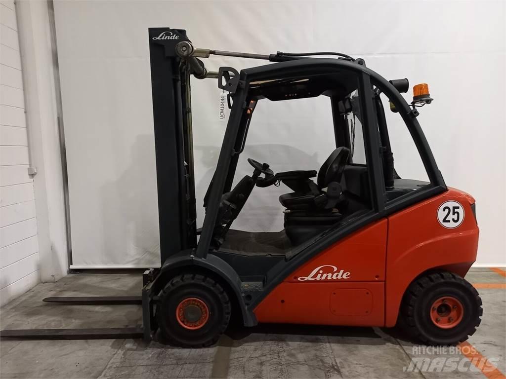 Linde H25D Diesel Trucker