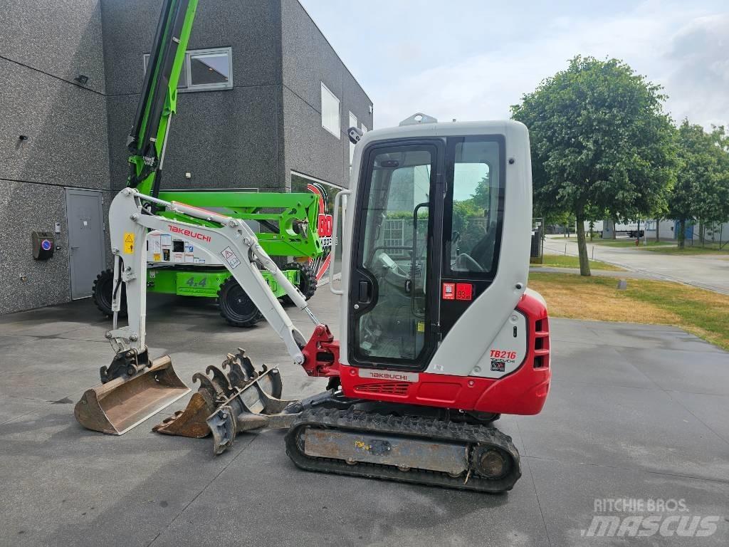 Takeuchi TB 216 Minigravere <7t