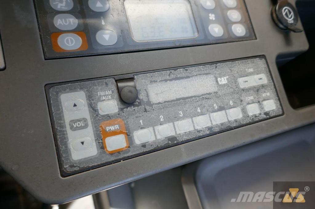 CAT 335F LCR Beltegraver