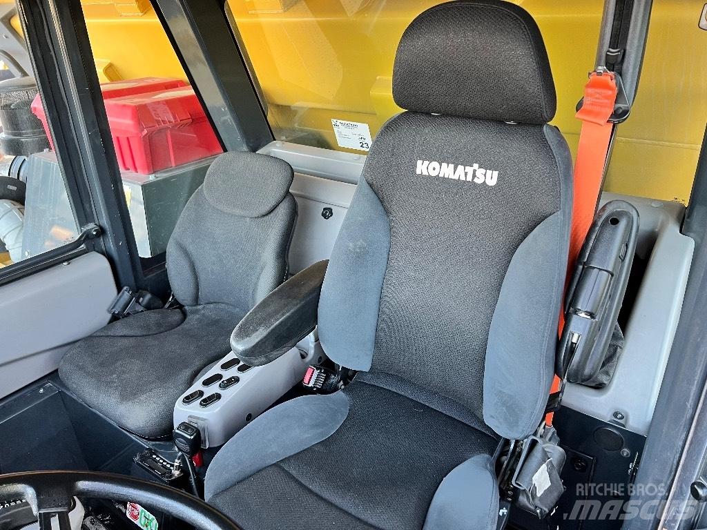 Komatsu 605-8 Tipptrucker