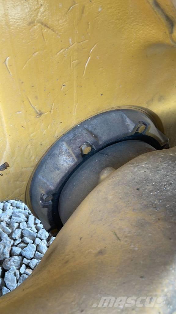 CAT D 9 N Dozere Beltegående