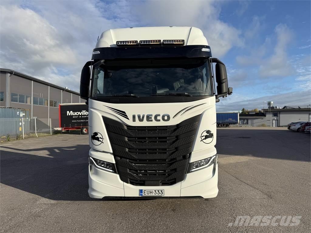 Iveco AS280 6X2 Krokbil