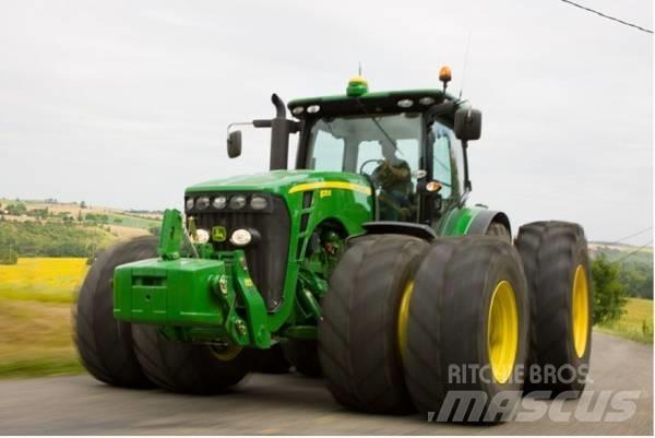 John Deere JD8270 Traktorer