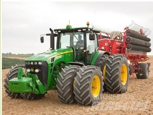 John Deere JD8270 Traktorer
