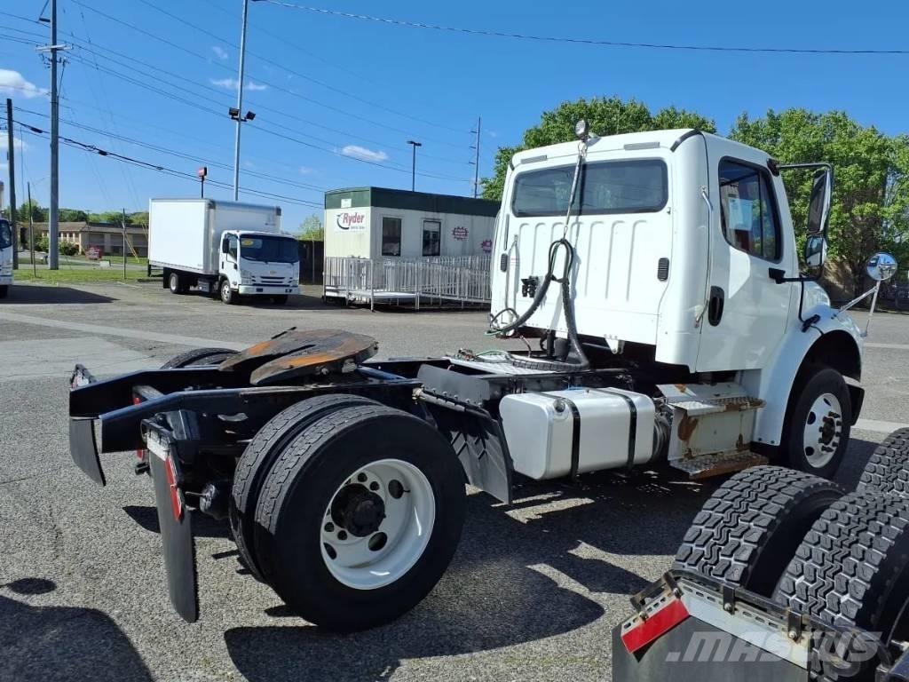 Freightliner M2 106 Trekkvogner