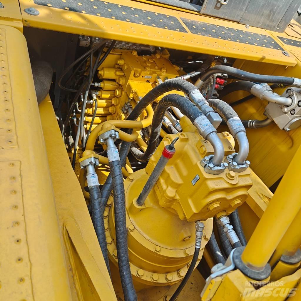 Komatsu 450LC-8 Beltegraver