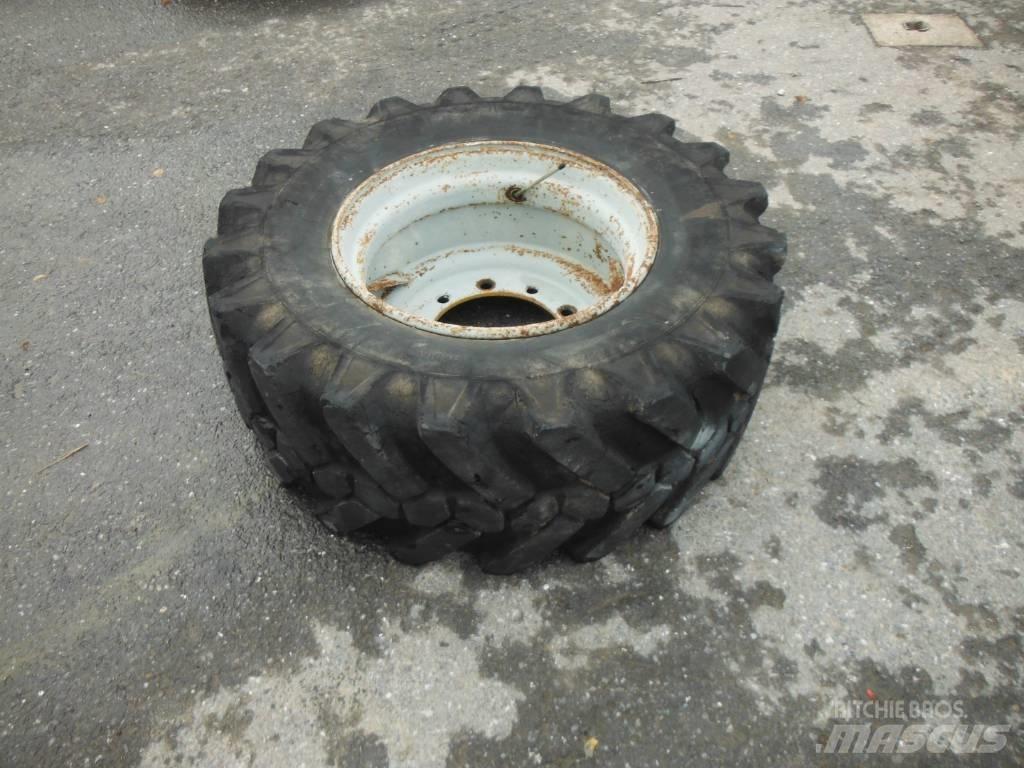Michelin 15R22.5 Dekk, hjul og felger