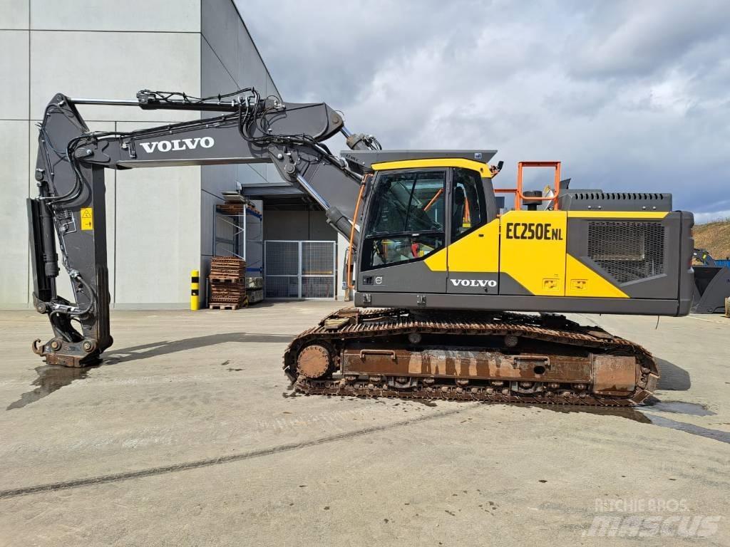 Volvo EC250ENL Beltegraver