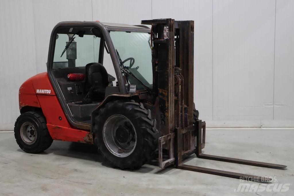 Manitou MH25-4T Diesel Trucker