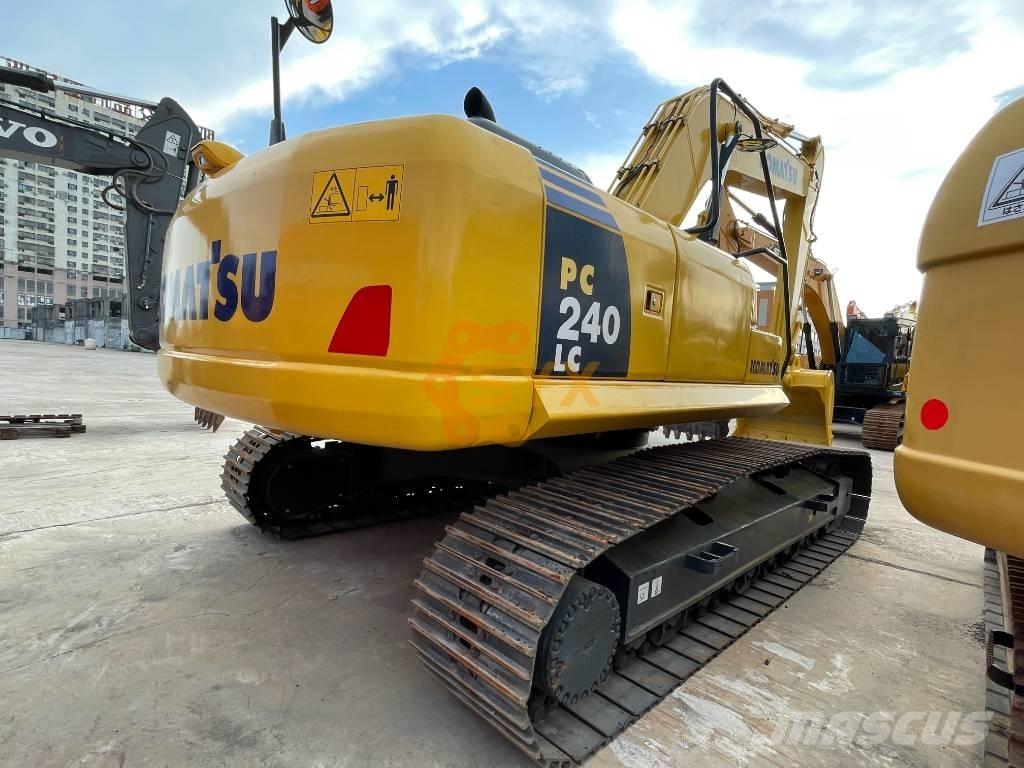 Komatsu PC 240 Beltegraver