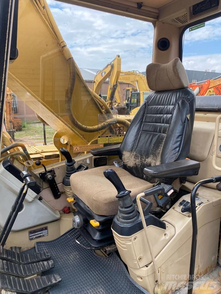 CAT 325 L Beltegraver