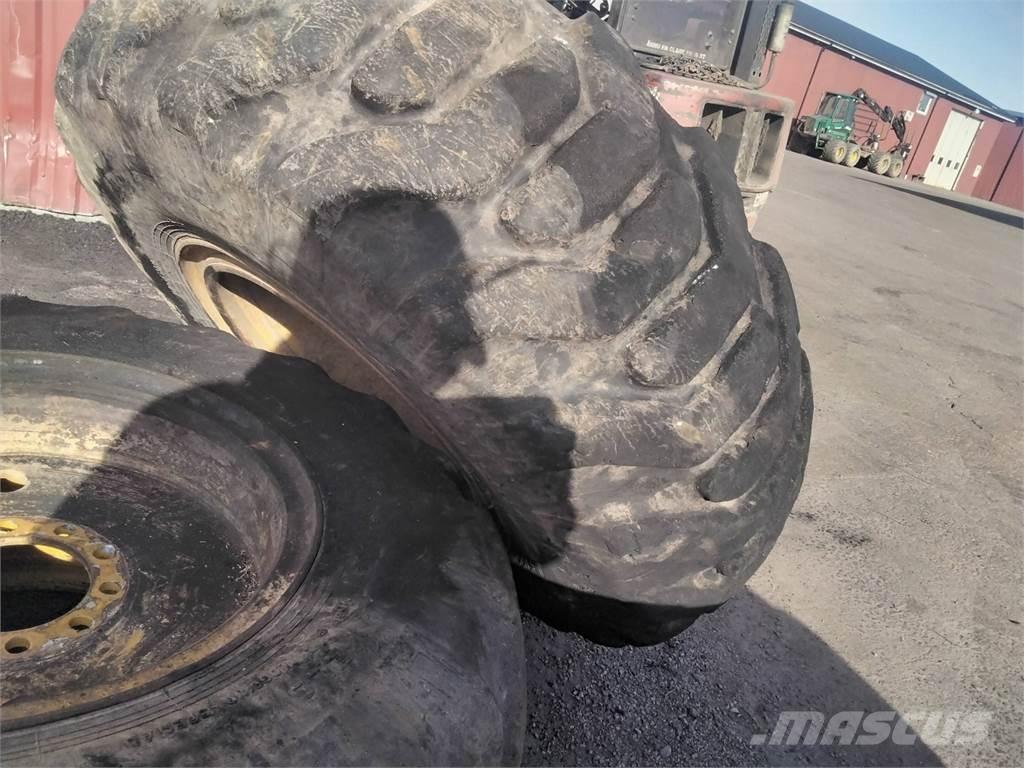 Nokian Els 17,5x25 Dekk, hjul og felger