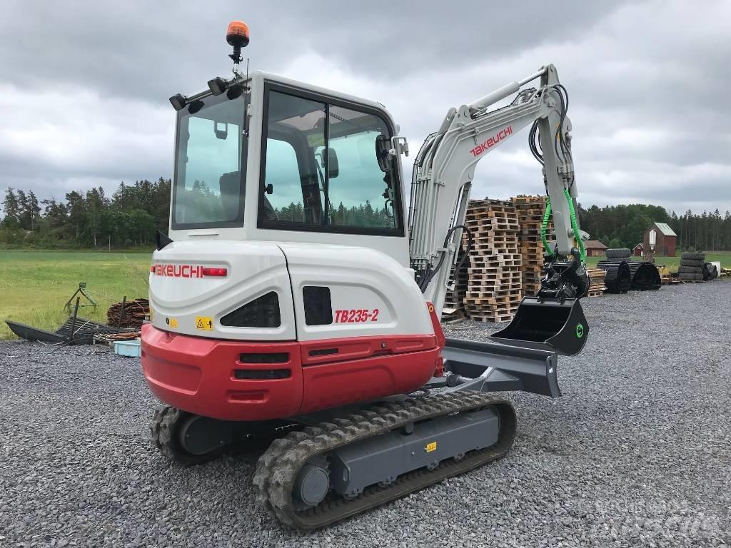 Takeuchi TB235-2 Minigravere <7t