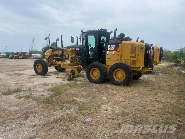 CAT 140 M 2 Veihøvler