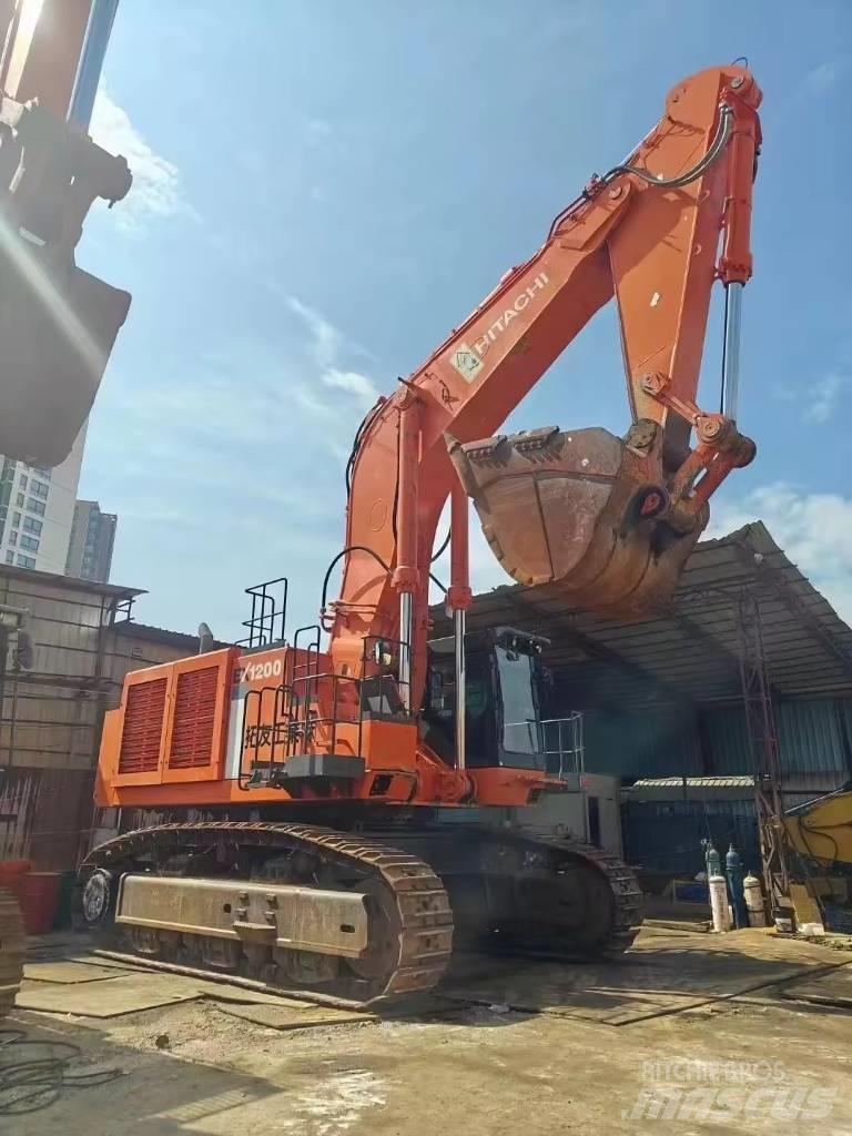 Hitachi EX 1200 Beltegraver