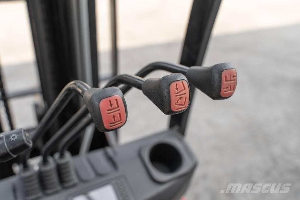 Manitou MI 25 D Diesel Trucker