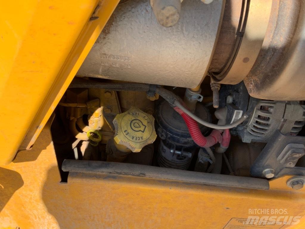John Deere 750 K Dozere Beltegående