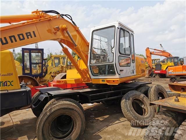 Hyundai R130WD Hjulgravere