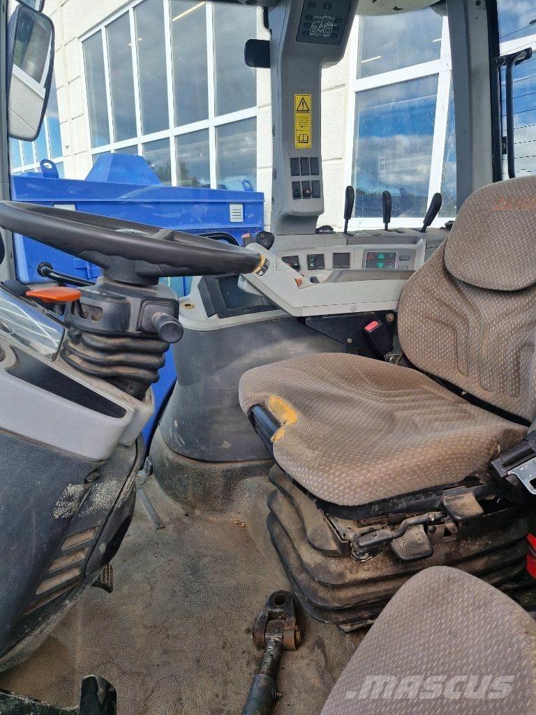 CLAAS Arion 640 Traktorer