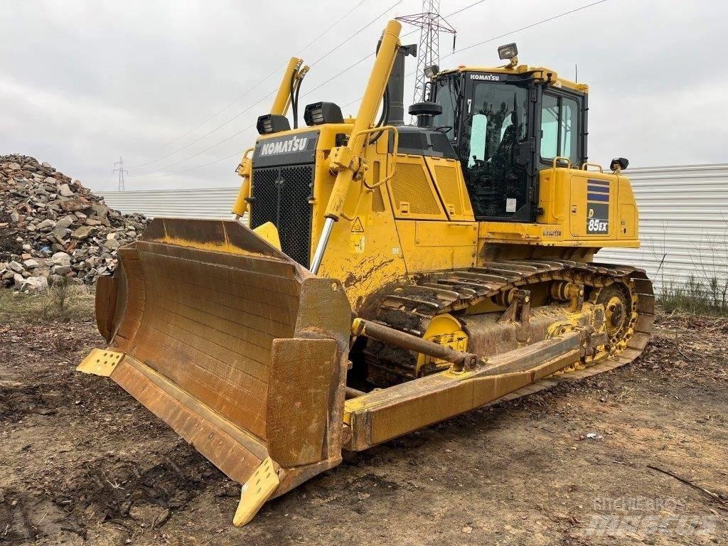 Komatsu D85EX-18 Dozere Beltegående