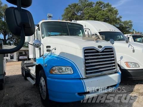 Mack CXN613 Trekkvogner